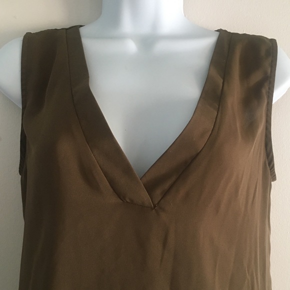 Forever 21 Sleevless top - Picture 3 of 7